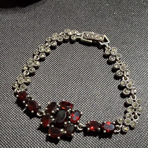 Elegant Art Deco Style Sterling Garnet Marcacite Bracelet 7